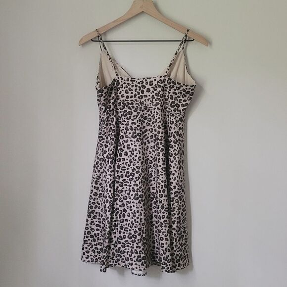 New Bailey's Blossoms Alredine Leopard Pinted Wrap Mommy & Me Dresses Sz S & 3T - Picture 8 of 12